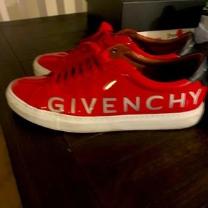 Givenchy Size 12